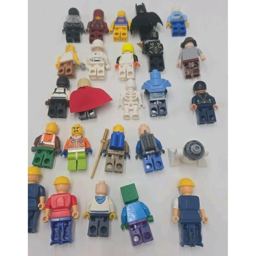 LEGO Minifigures Mixed 30 Batman Marvel Star Wars Minecraft City Figures R2-D2